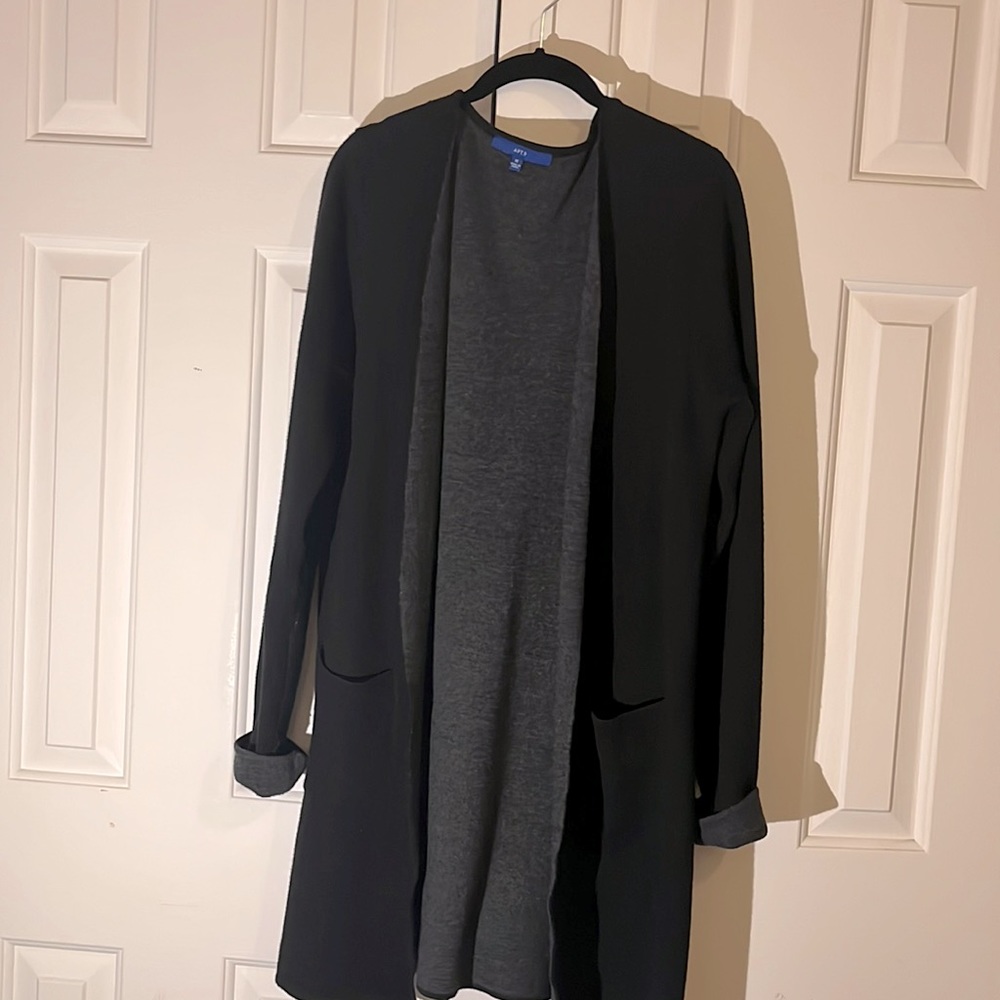 Woman’s Cardigan Long Sweater Size M